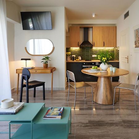 Rastoni Acropolis Uniquely Located Stylish Apartments Athen Eksteriør billede